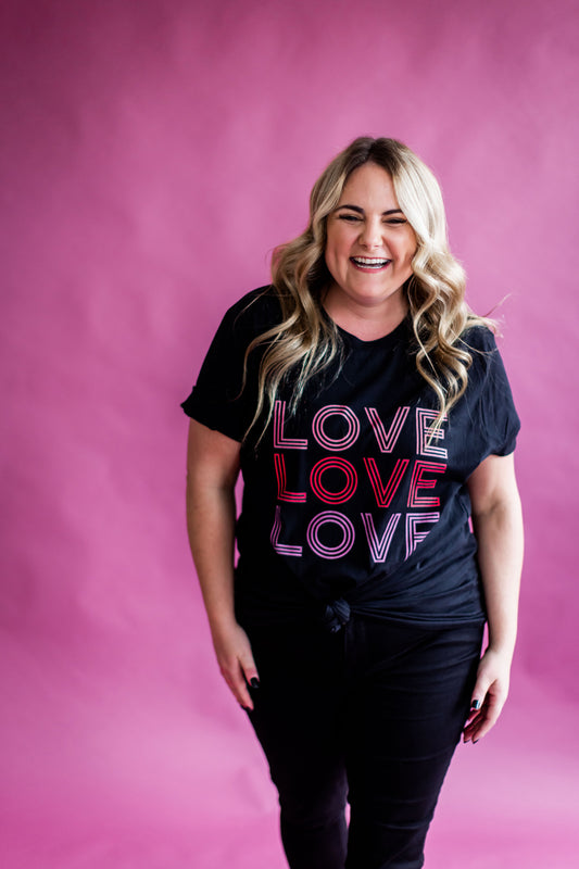 Love Unisex t-shirt