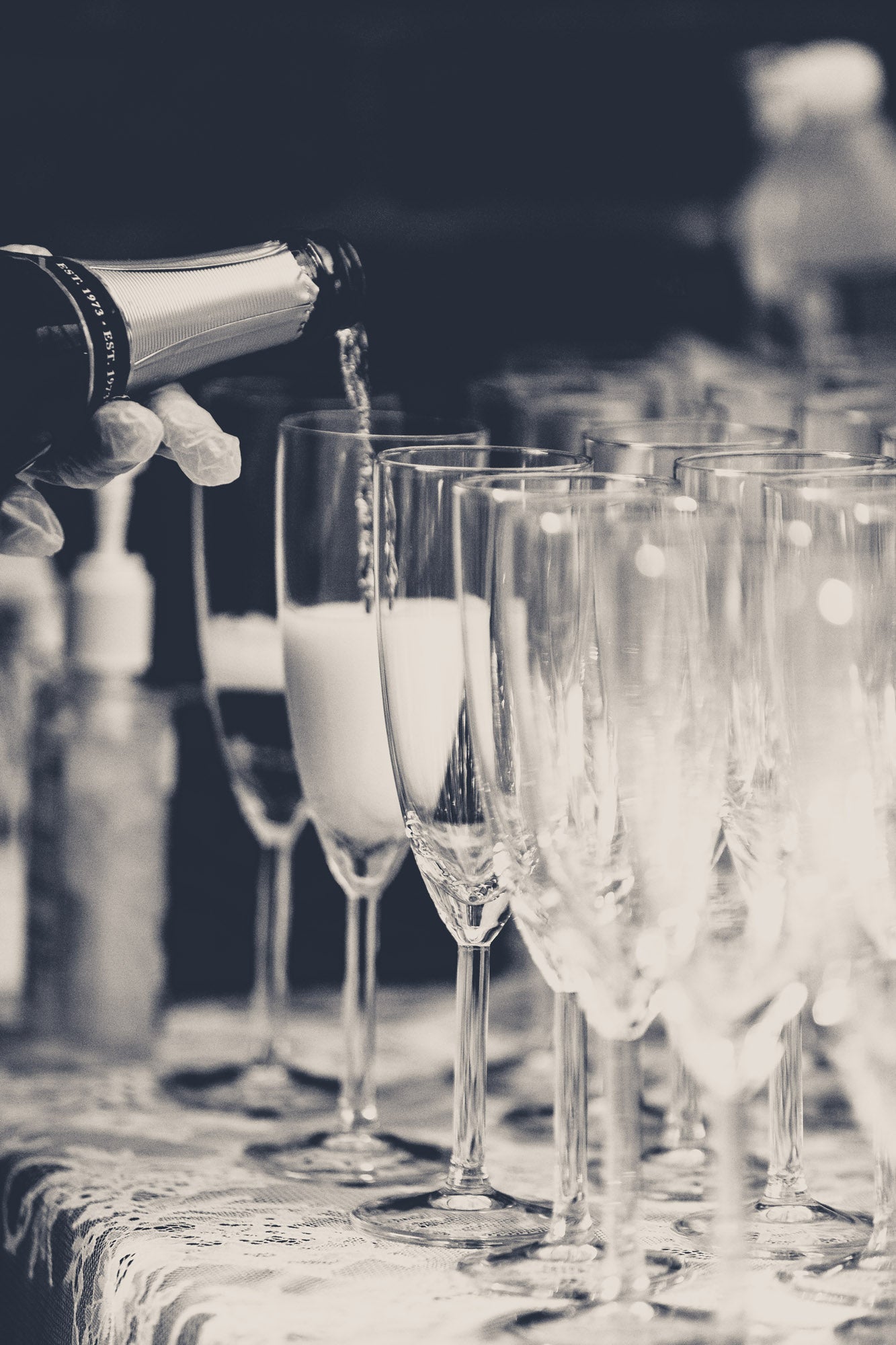Pour
